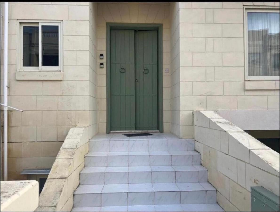 Pembroke St Julians Luxury, Comfort, Location Ngoại thất bức ảnh